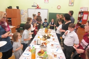 Zajęcia otwarte - Warsztaty kulinarne i klasowa Wigilia - dzieci z rodzicami w 2a